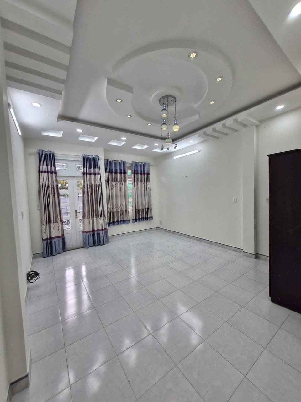 Nhà nguyên căn 1PN Quận 3 5tr/th - 3