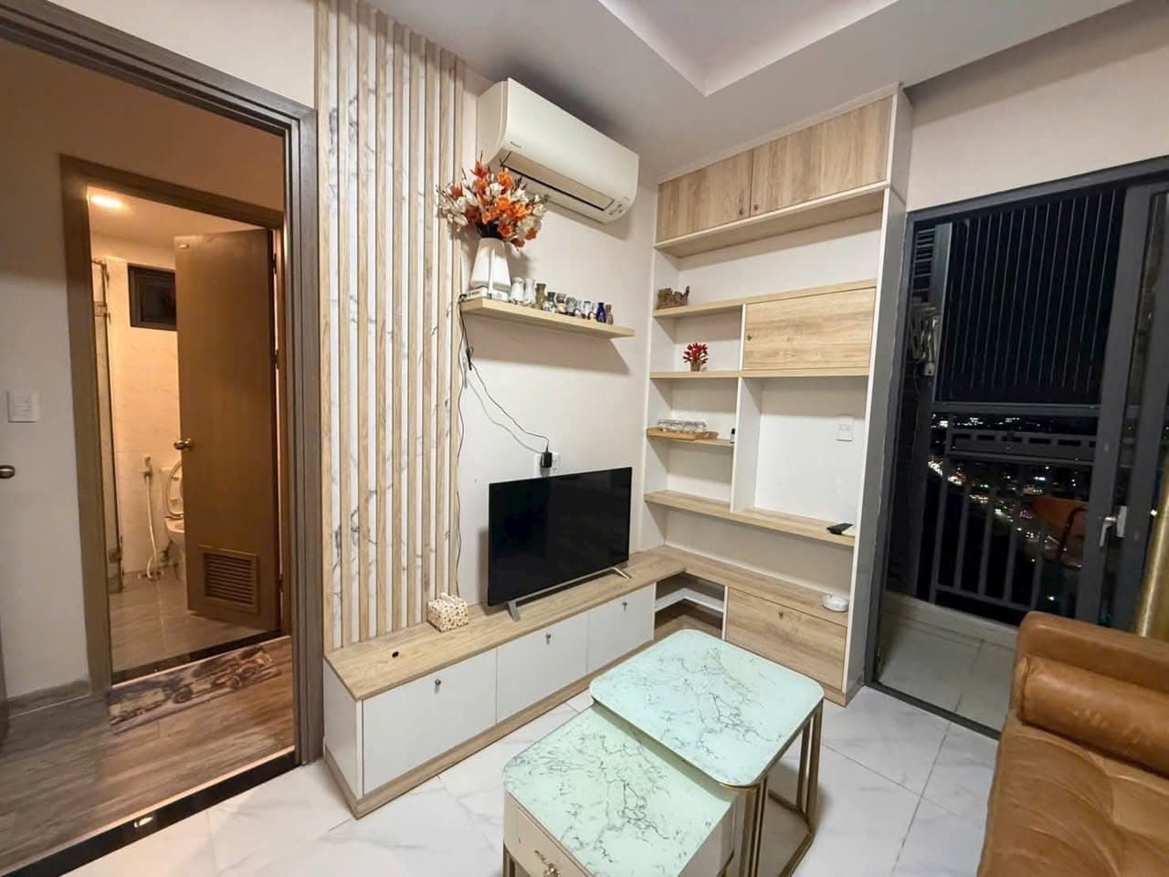 Căn hộ dịch vụ 2PN Quận 3 5tr/th