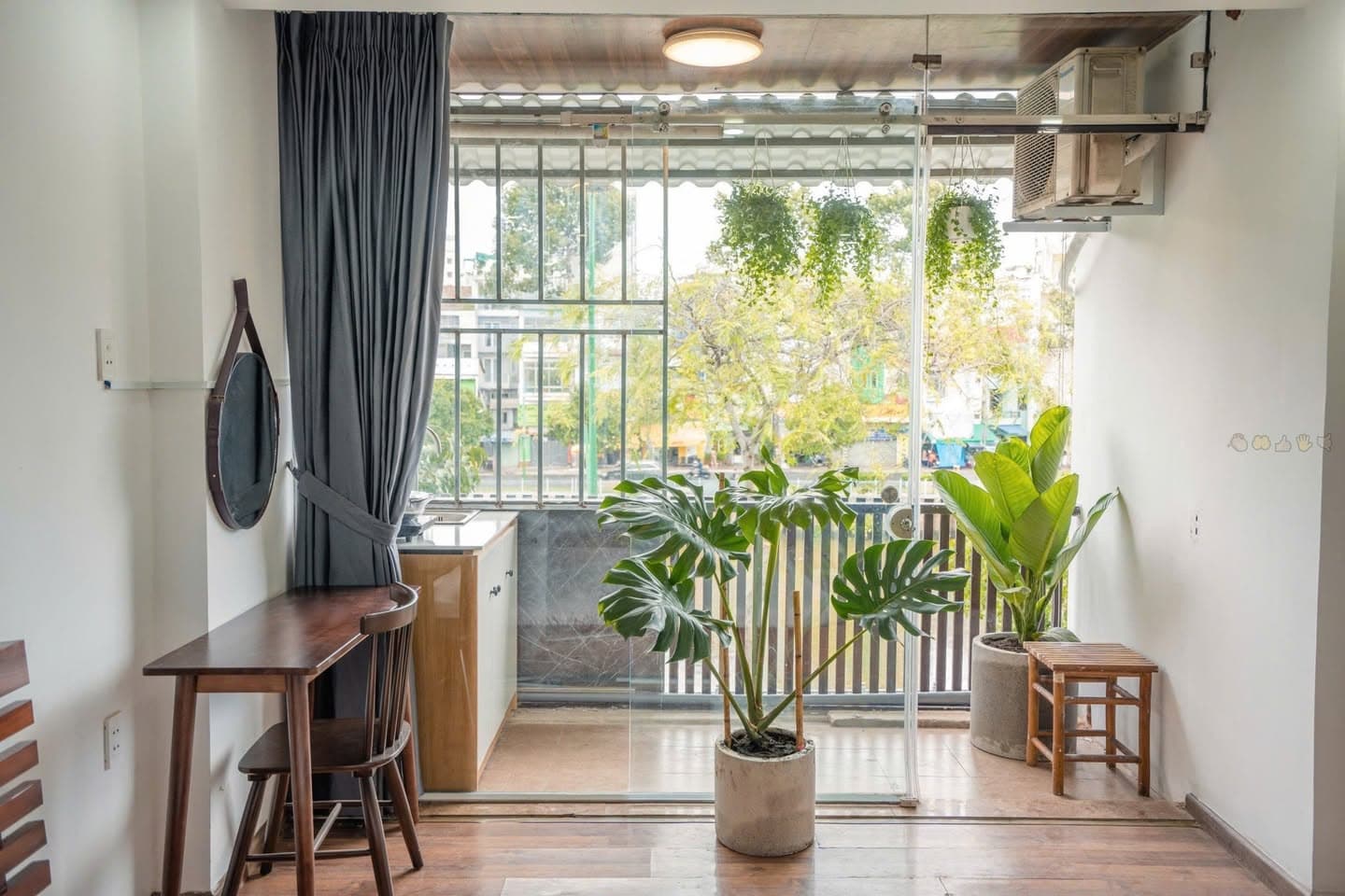 Căn hộ dịch vụ 1PN Quận 3 5tr/th - 5