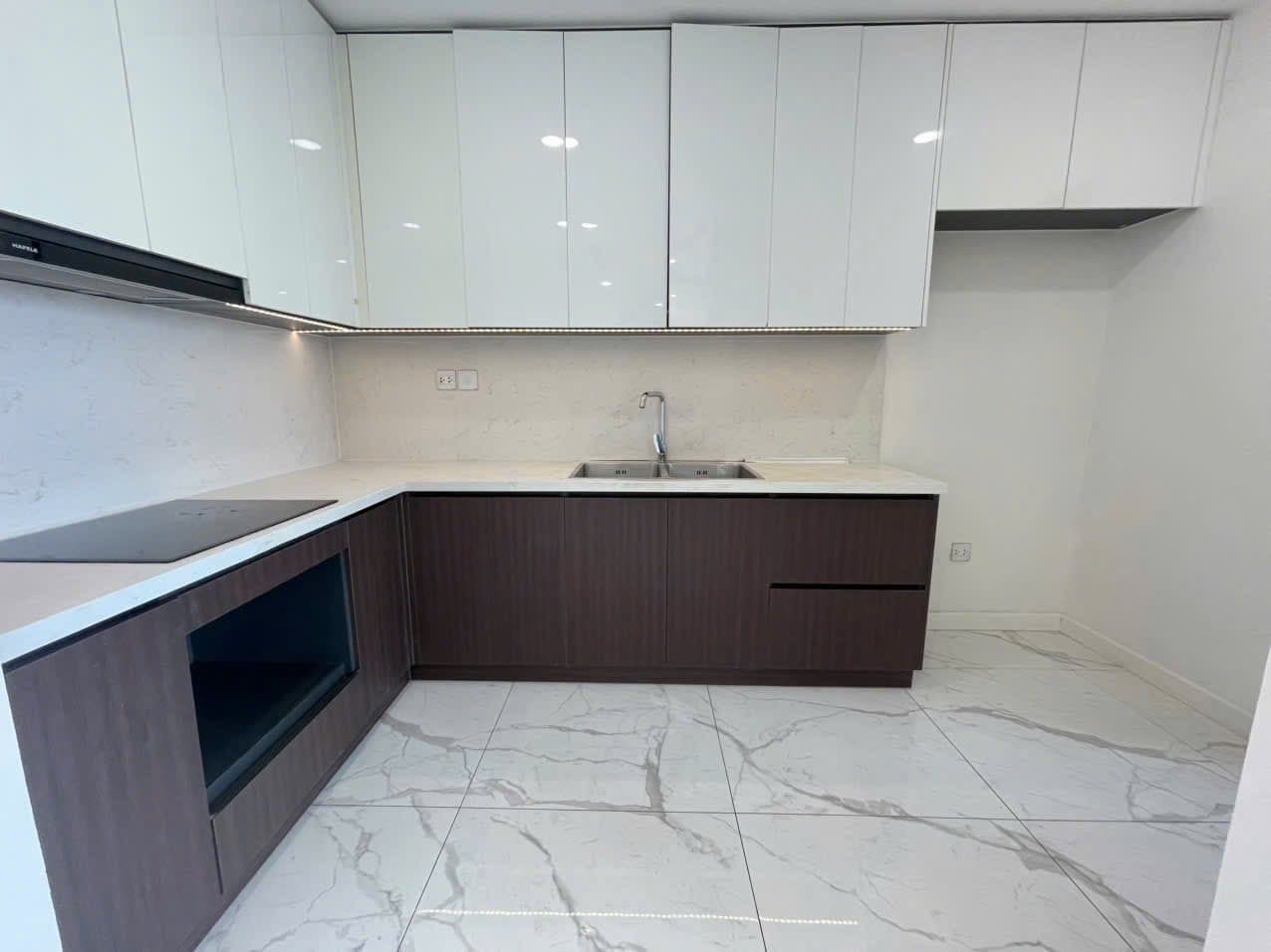 Chung cư 4PN Quận 7 5tr/th - 5